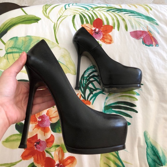 Shoes - YSL Yves Saint Laurent Tribute pumps